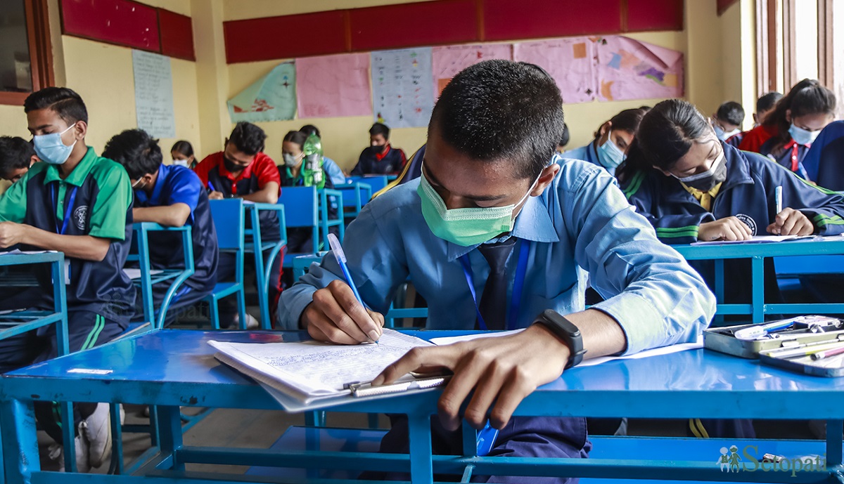 जनपथ माध्यमिक विद्यालयका विद्यार्थीहरू। तस्बिरः नवीनबाबु गुरुङ/सेतोपाटी